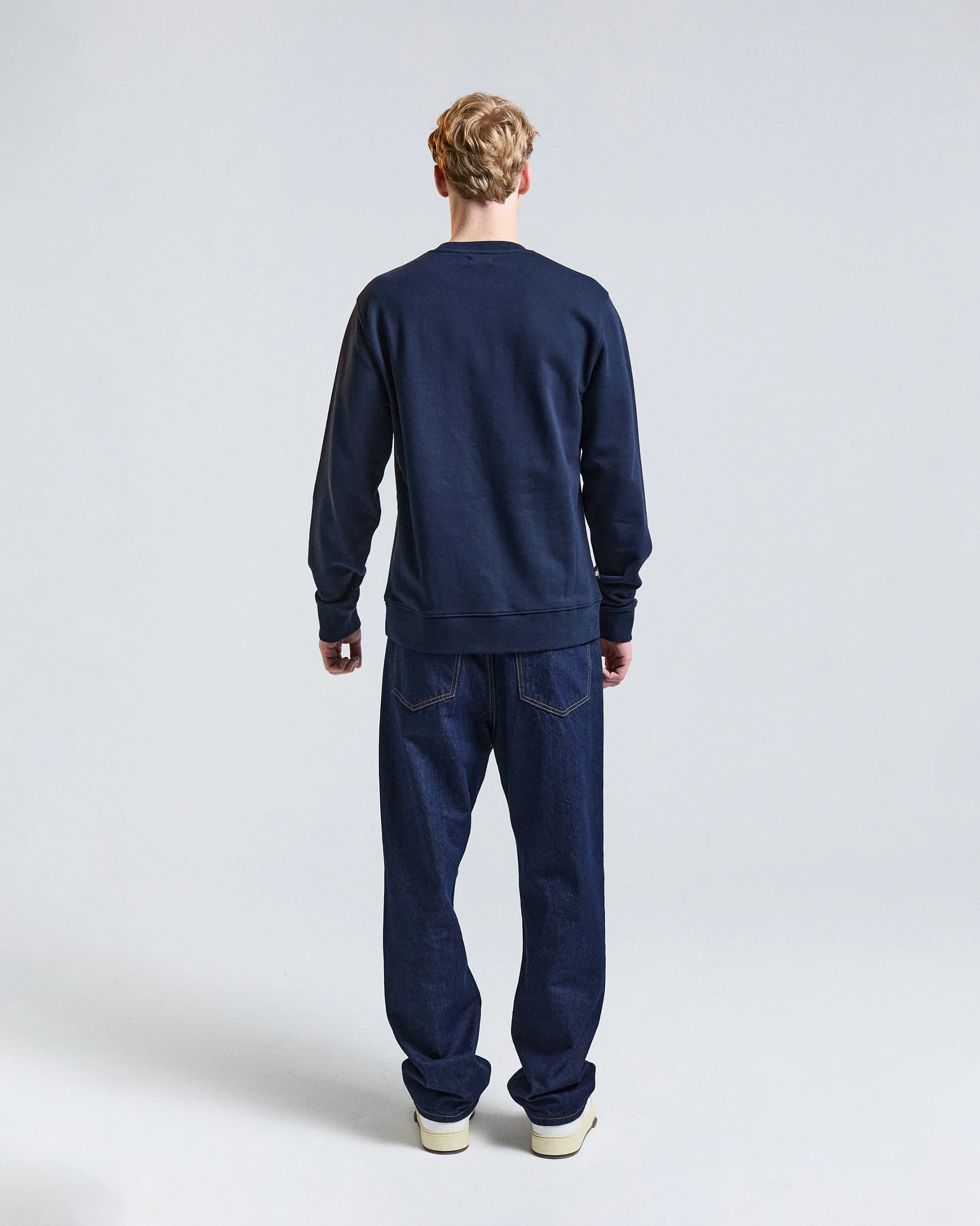 BADGE CREWNECK - Image 4