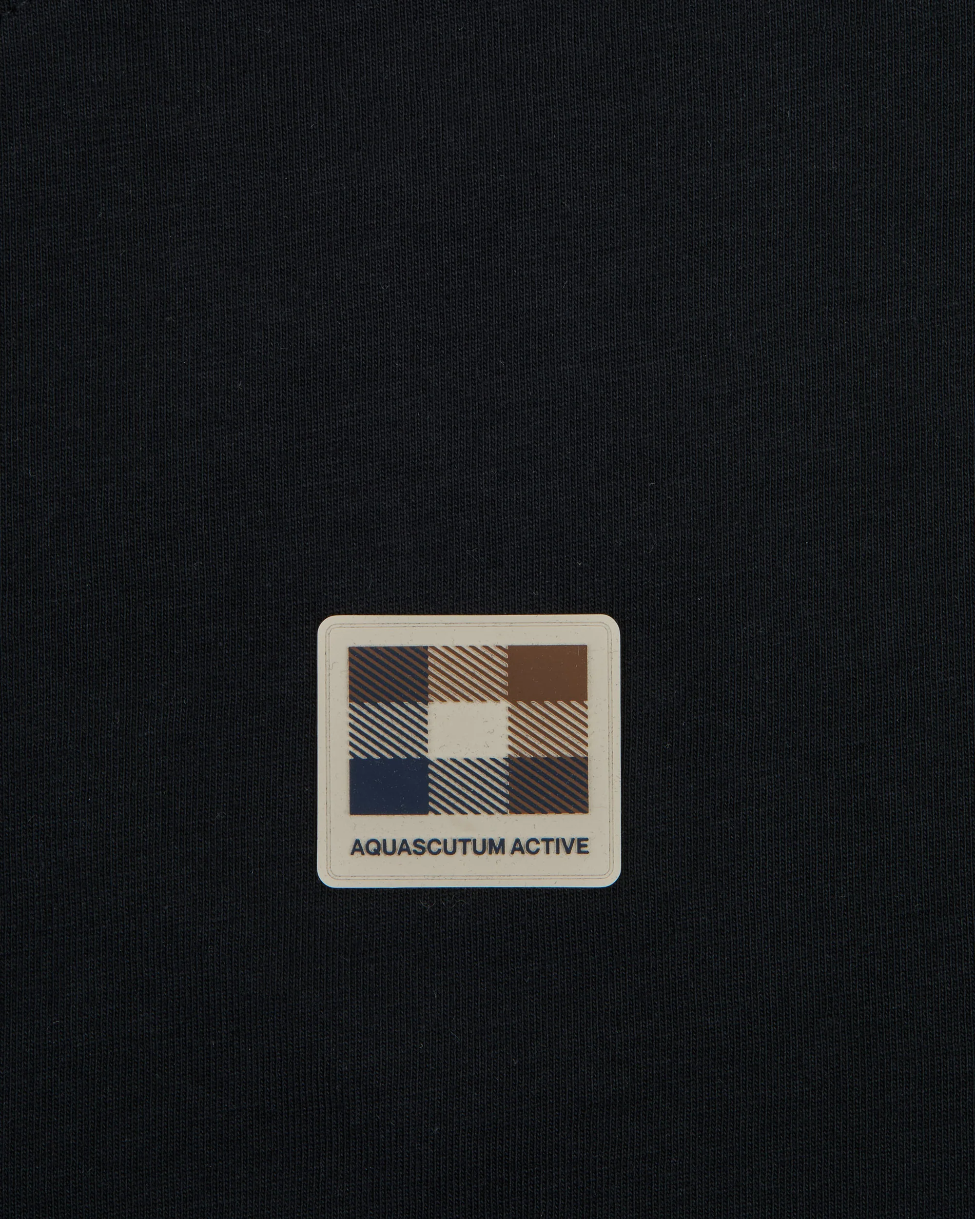BADGE T-SHIRT - Image 3