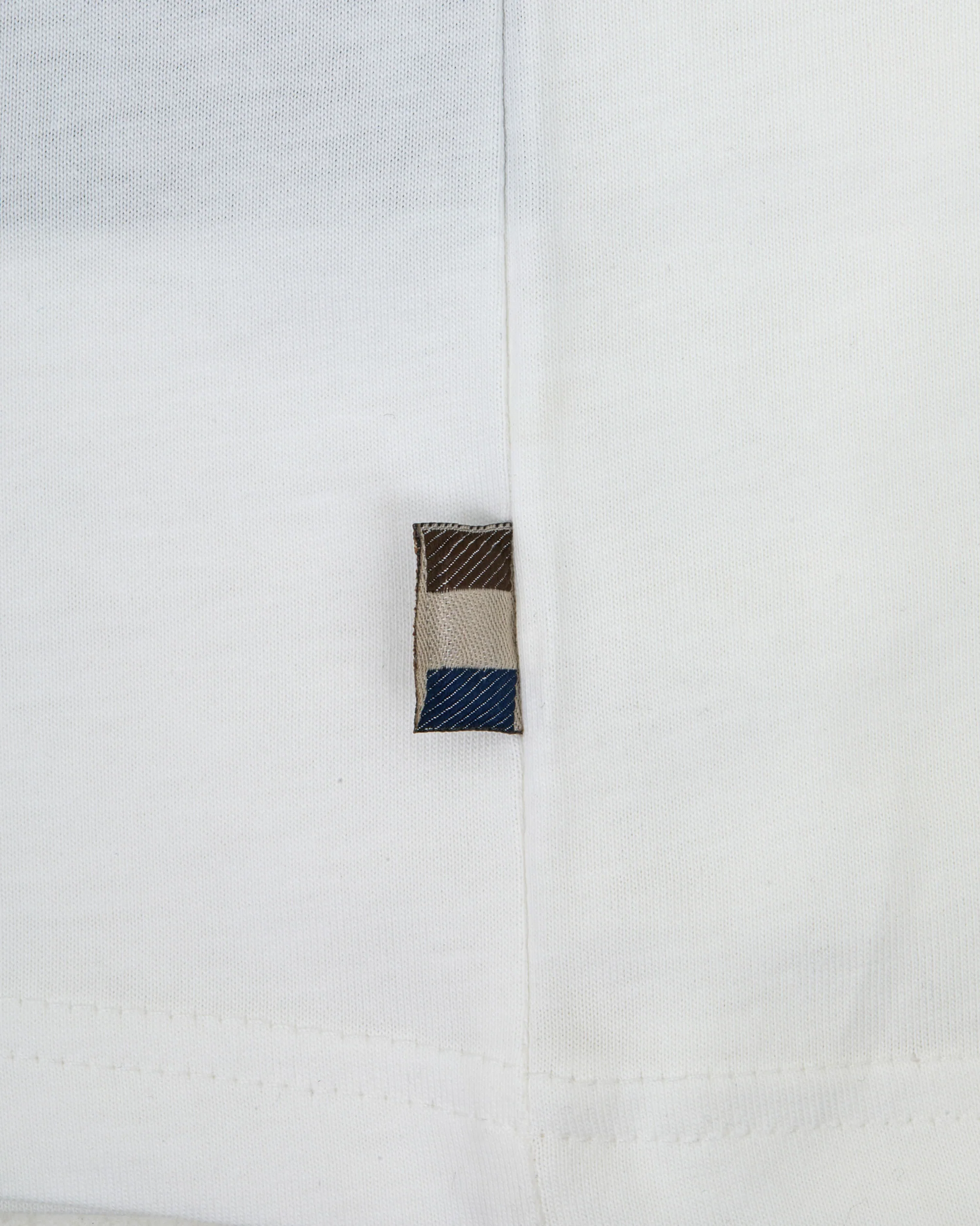 BADGE T-SHIRT - Image 6