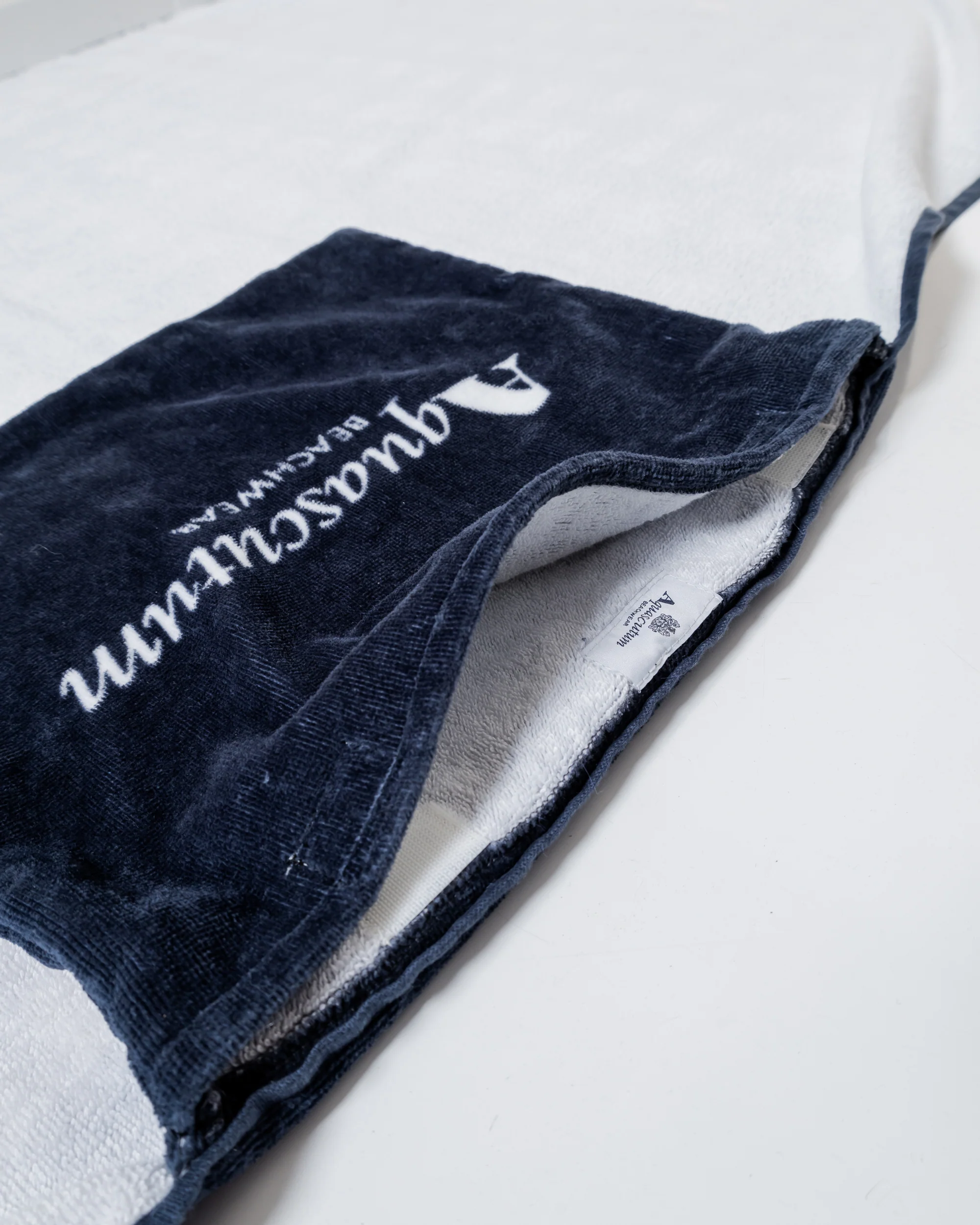 BEACH TOWEL ICONIC CHECK - Image 3