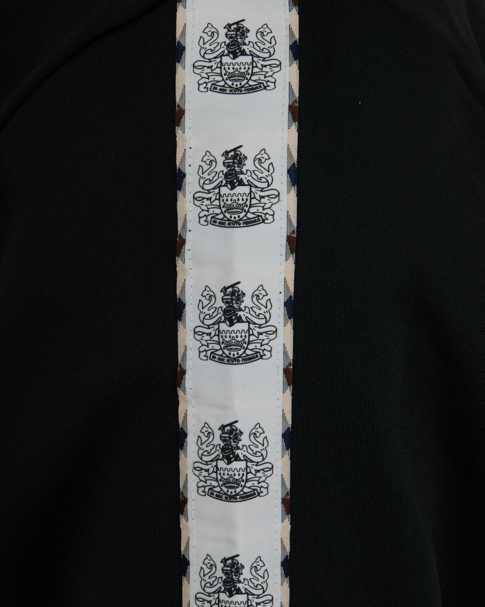 CREST TAPE TRACK TOP - Image 8