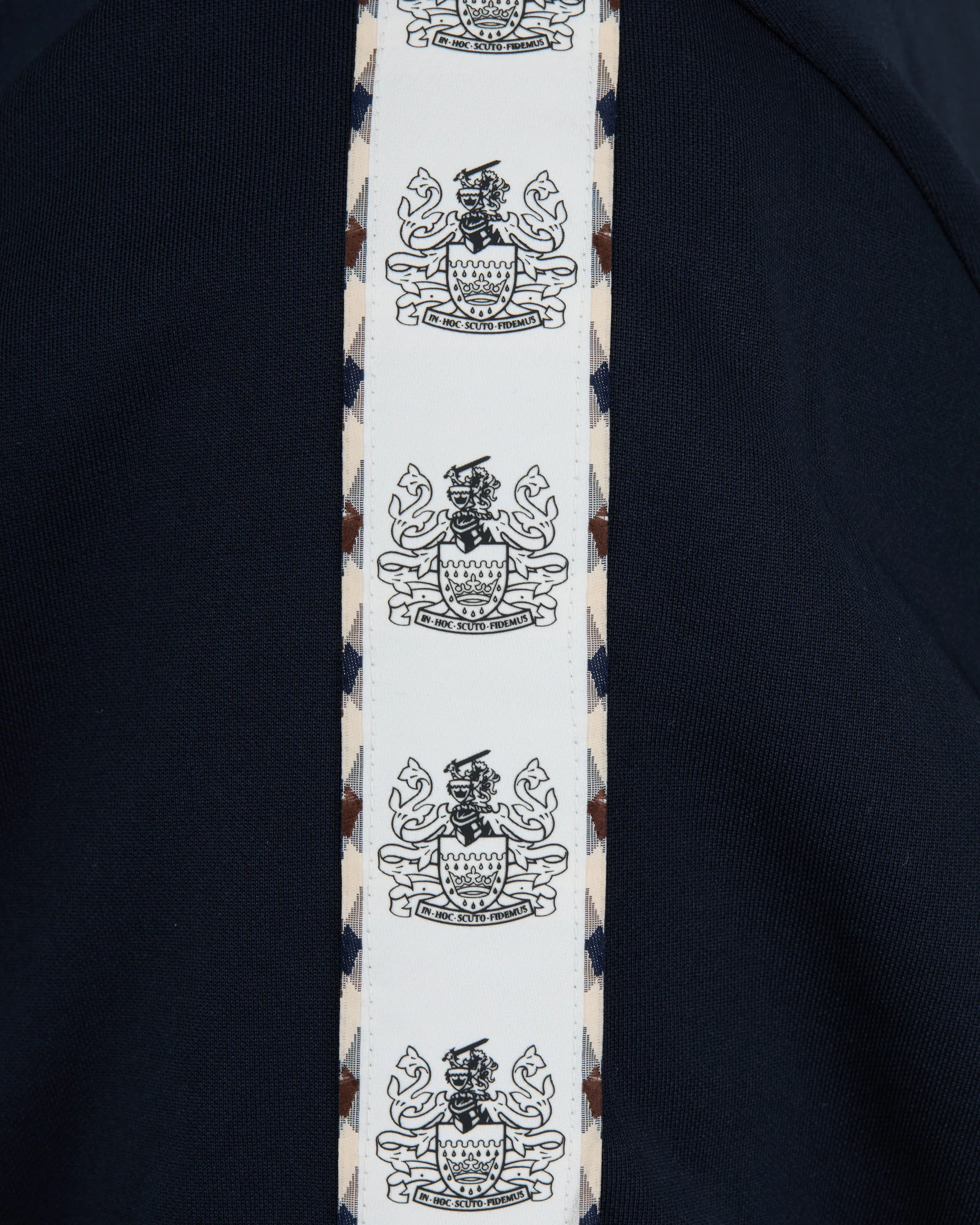 CREST TAPE TRACK TOP - Image 7