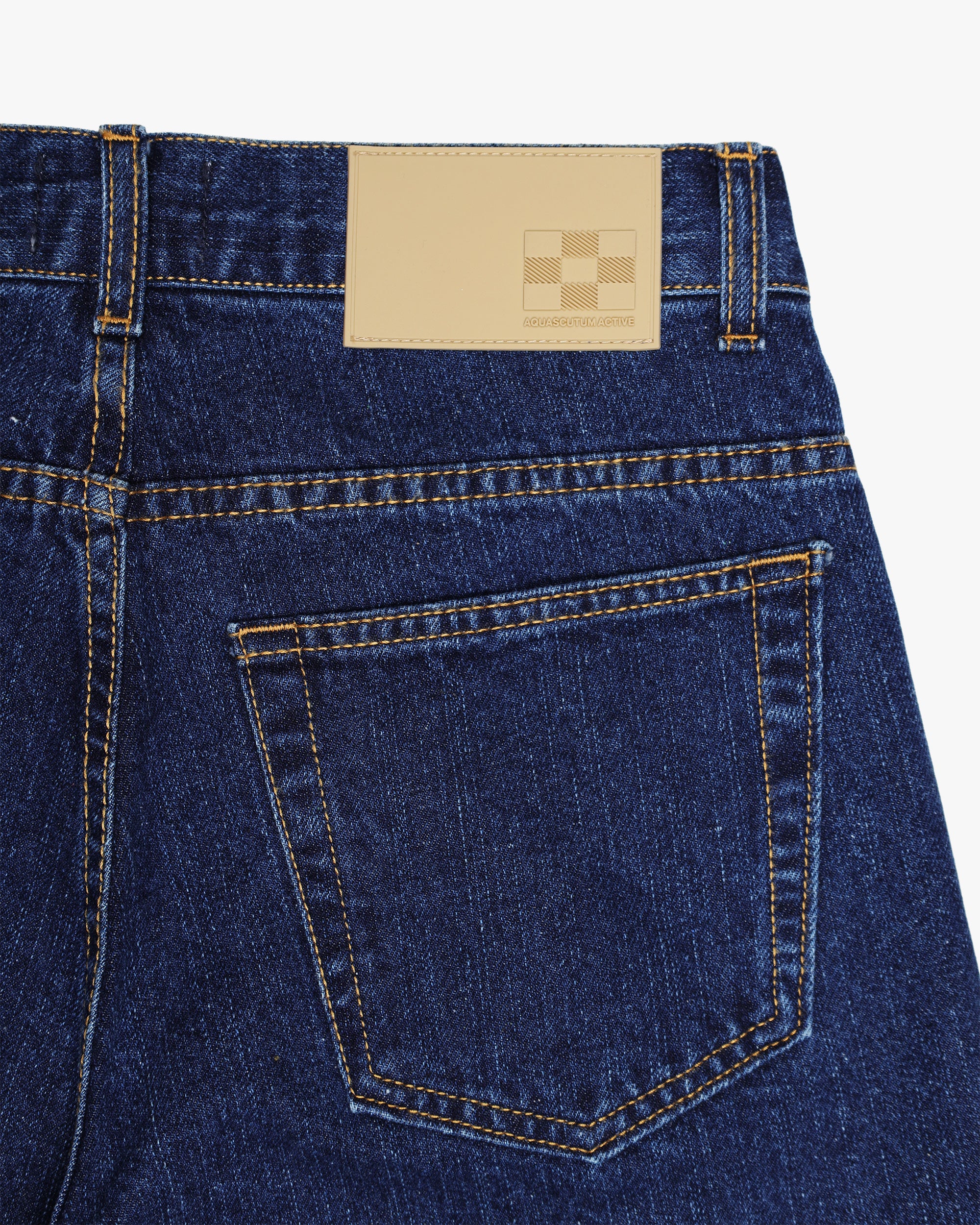 ICONIC DENIM - Image 4